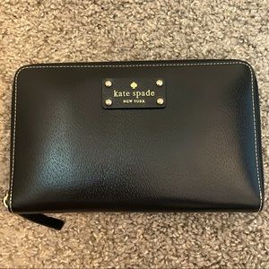 Black Kate Spade oversized wallet
